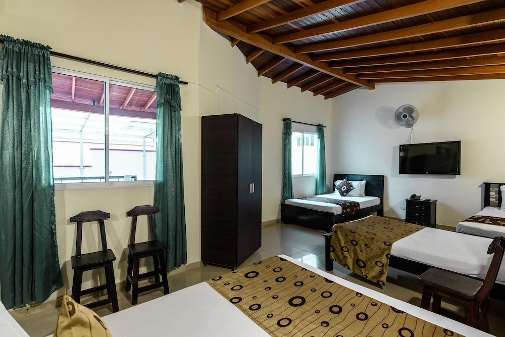 Hotel Verony San Joaquin Медельин Экстерьер фото
